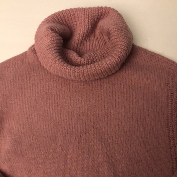 Calvin Klein Jeans Oversized Crop Top Turtleneck Sweater Size Small Petite - Picture 3 of 7